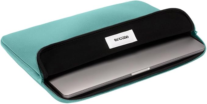Incase Classic Universal Sleeve - Image 8
