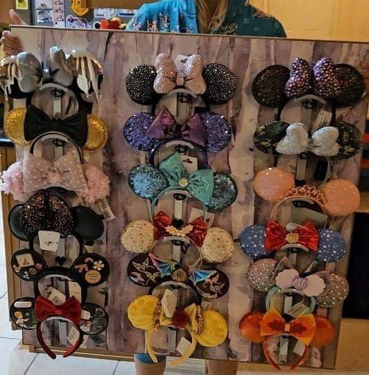 4-Pack Wall Holder for Disney Mouse Ears - Image 4