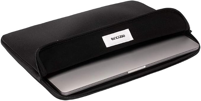 Incase Classic Universal Sleeve - Image 9