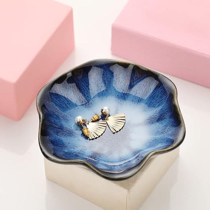 Binoster Gifts for Women Ceramic Jewelry Dish, Leaf Jewelry Tray Key Tray - Image 4