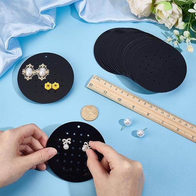 GOMAKERER 20 Pcs Acrylic Earring Display Cards, 32 Holes Portable Stud Earrings - Image 3