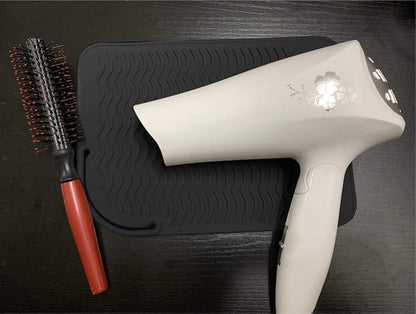 Heat Resistant Silicone Glove and Mat Set - Image 7