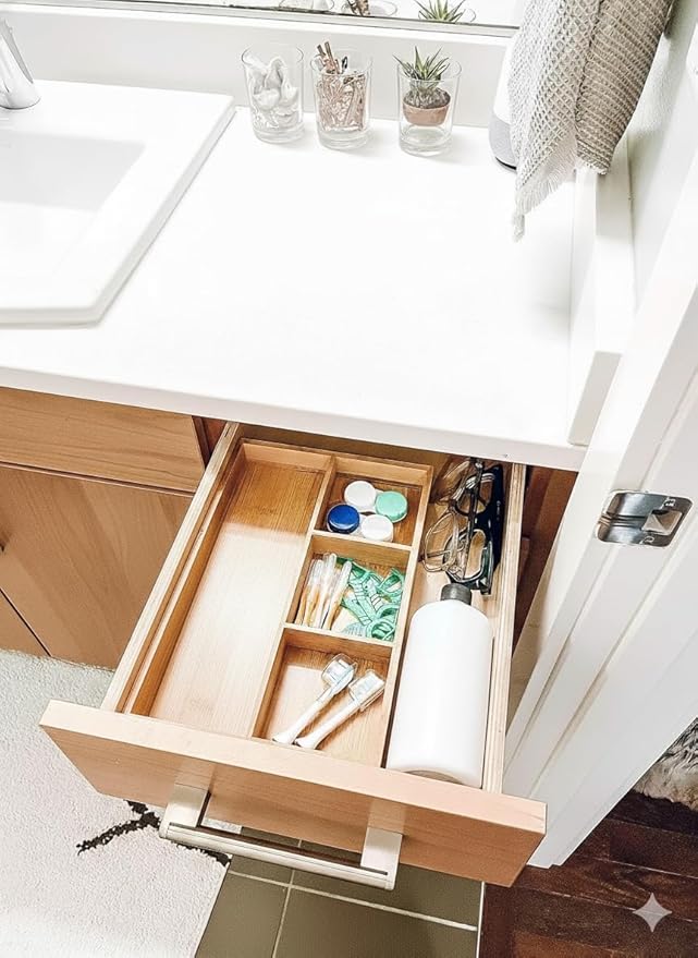 Lipper International 824, Bamboo Wood 4-Compartment Organizer Tray, 11 5/8" x 7 - Image 2
