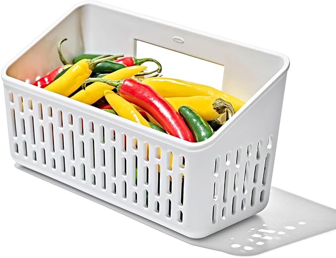 OXO Good Grips Produce Saver – Crisper Basket, 4.15 x 9.2 x 5.05 in - Image 3