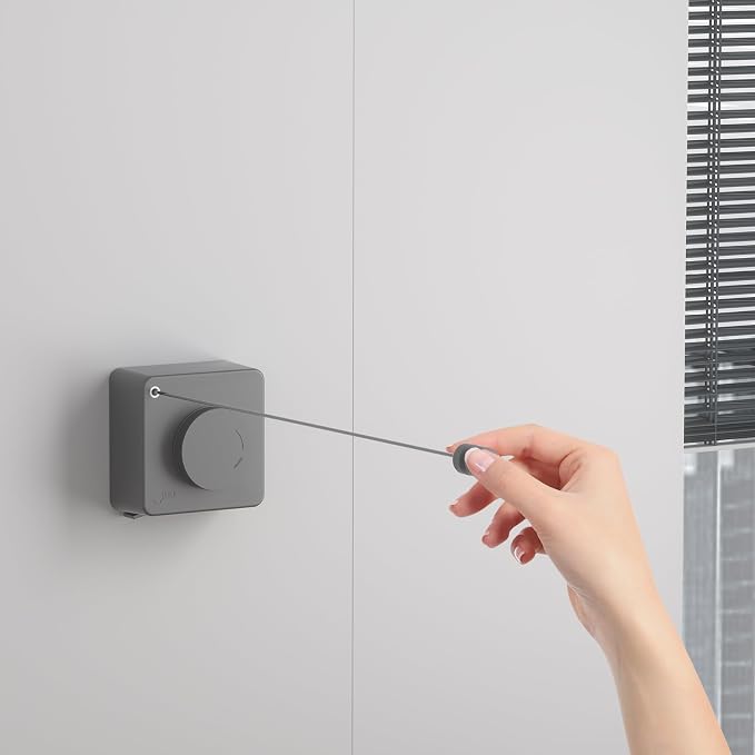Suntree Retractable Clothesline in Grey by suntree