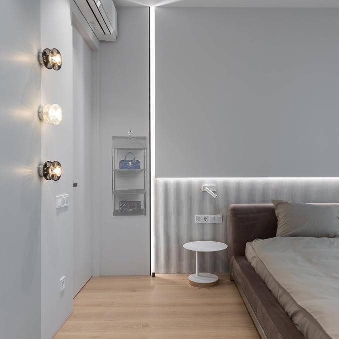 Gray Hanging Organizer Bag Dustproof Storage Hanging Container - Image 4