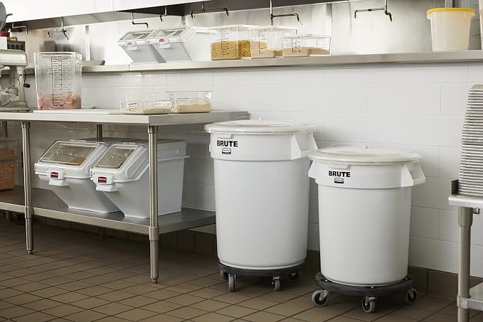 Rubbermaid Commercial Products Space Saving Square Food Storage Container 6 - Image 10