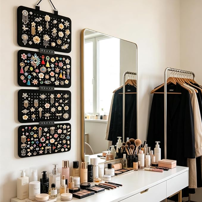 Hanging Enamel Lapel Pin Display Organizer, Large Capacity Brooch Storage Pages - Image 4