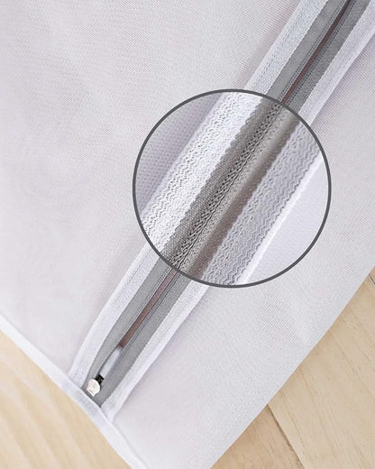 Lingerie Bags for Washing Delicates, Small Fine Mesh Laundry Bags - Image 4