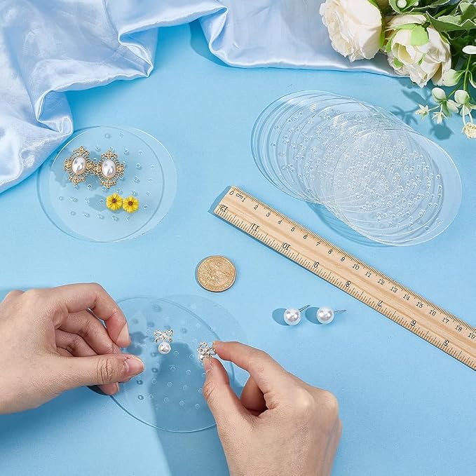 GOMAKERER 20 Pcs Acrylic Earring Display Cards, 32 Holes Portable Stud Earrings - Image 3