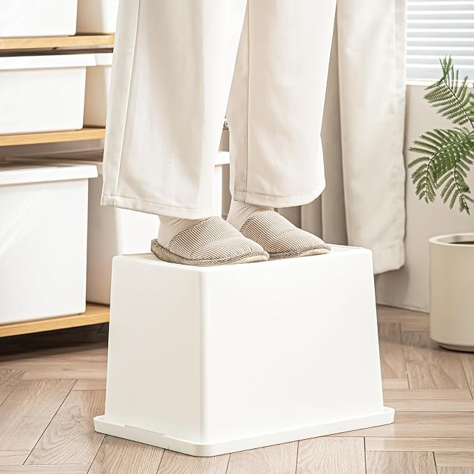 27 Quart White Storage Bins - Image 3