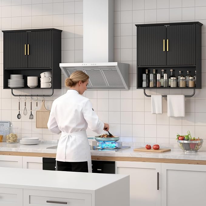 Wall Mounted Cabinet with Towel Bar & Shelves - Image 3