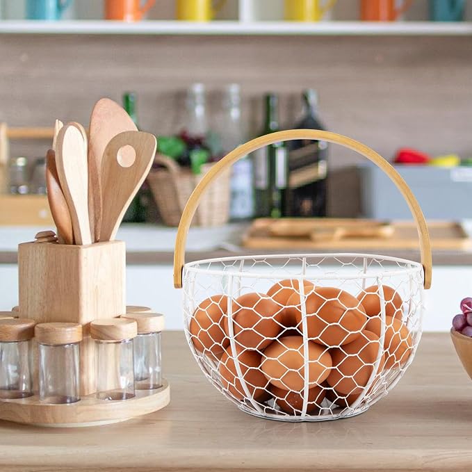 Farmhouse Wire Egg Basket for Gathering Fresh Eggs - Image 4