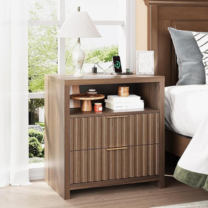 VINGLI Fluted Nightstand with Charging Station, 23.6" W Mid Century Modern by VINGLI