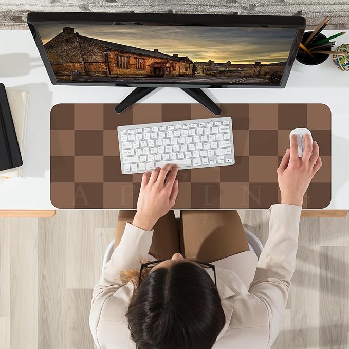 Non-Slip Checkered Desk Mat, Waterproof PU Leather Protector, Large Blotter - Image 5