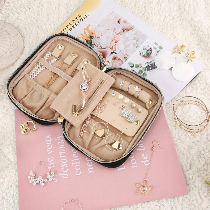 BAGSMART Travel Jewelry Organizer Case Small Jewelry Roll - Image 6