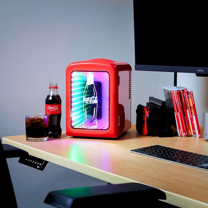 Coca-Cola 4L / 6-Can Mini Fridge - Image 2