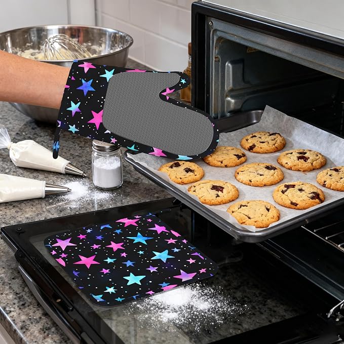 Blue Pink Stars Heat-Resistant Silicone Oven Mitts and Pot Holder 4 Piece Set - Image 4