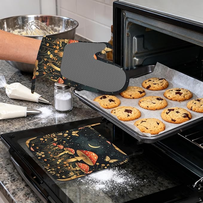 Magic Mushroom Heat-Resistant Silicone Oven Mitts and Pot Holders, Butterfly - Image 4