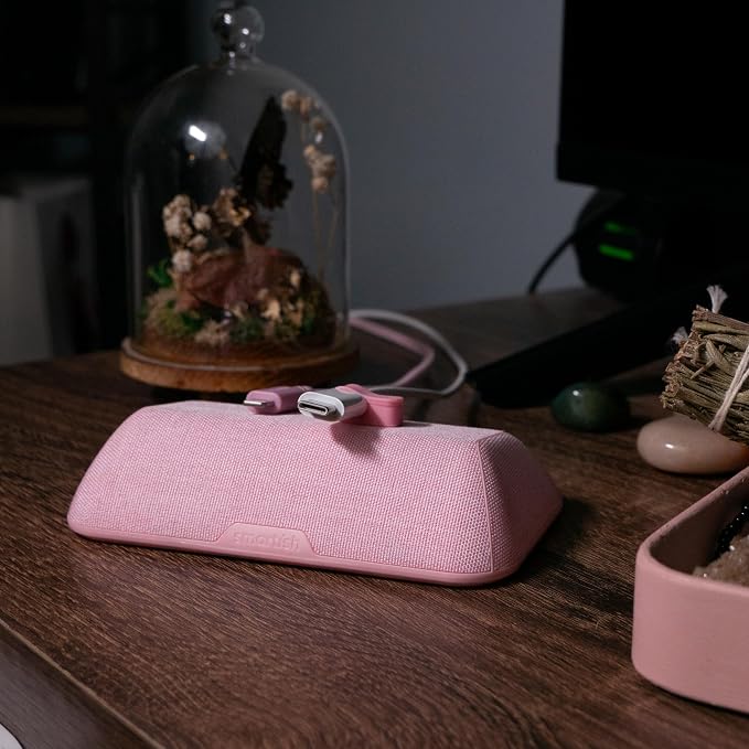 Smartish® Magnetic Cord Holder - Image 9