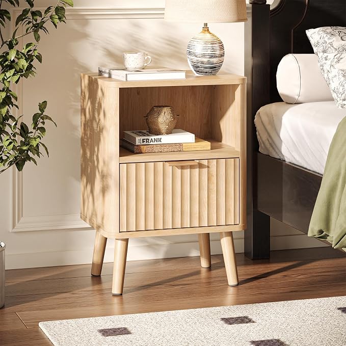 VINGLI Fluted Nightstand, Mid Century Bedside Table by VINGLI