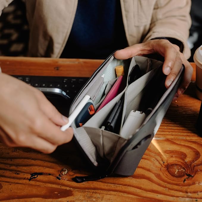 Peak Design Small Tech Pouch, Electronics Organizer - Image 5