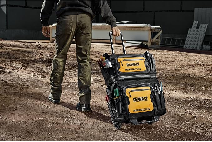 DEWALT 18 Inch Rolling Tool Storage Bag - Image 9