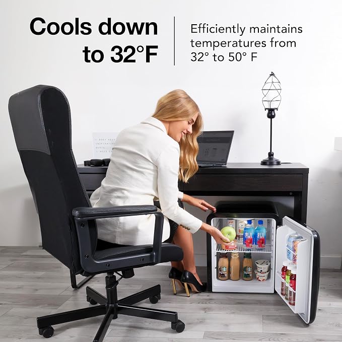 Cooluli Curve 1.7 cu ft Mini Fridge - Image 2