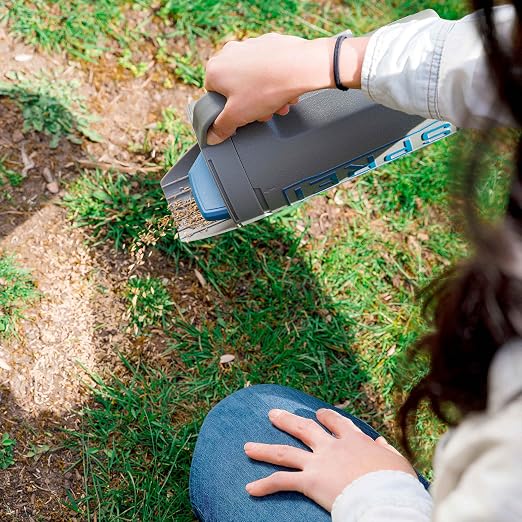 Spot Spreader 80 oz Handheld Shake Dispenser - Image 5