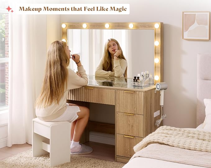 AMERLIFE 47.2" Fluted Vanity Desk - Image 4