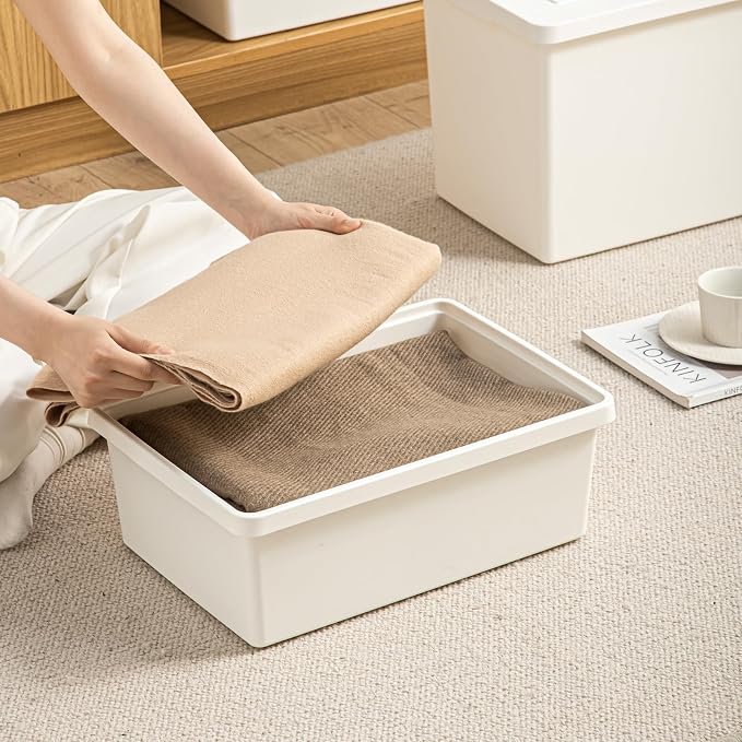 15 Quart White Storage Bins - Image 4
