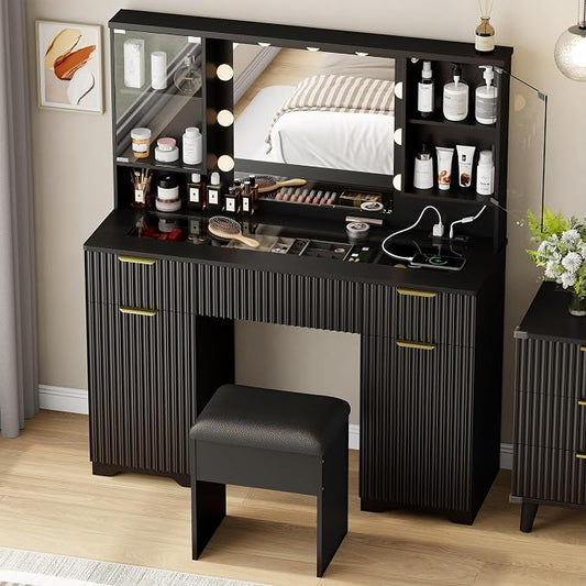ONME 47.2" Fluted Makeup Vanity Desk by ONME