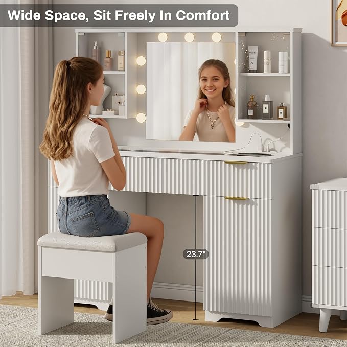 ONME 47.2" Fluted Vanity Desk - Image 7