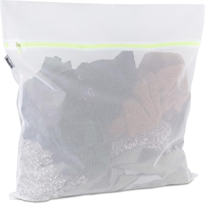 Mamlyn Mesh Laundry Bag for Delicates, Wash Bag for Underwear and Lingerie by Mamlyn