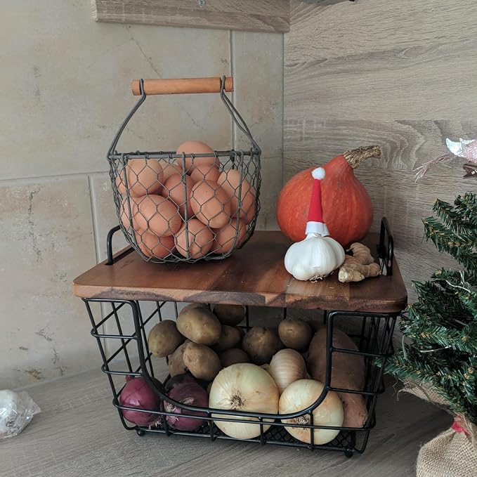 CVHOMEDECO. Round Chicken Wire Egg Basket Fruit Basket - Image 3